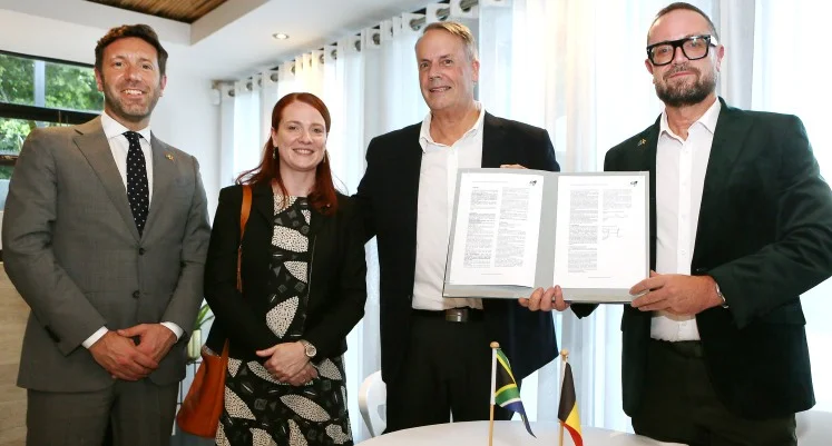 Executive_members_with_MoU