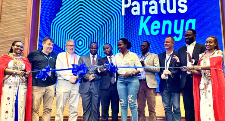 Paratus_executives_opening_the_ceremony