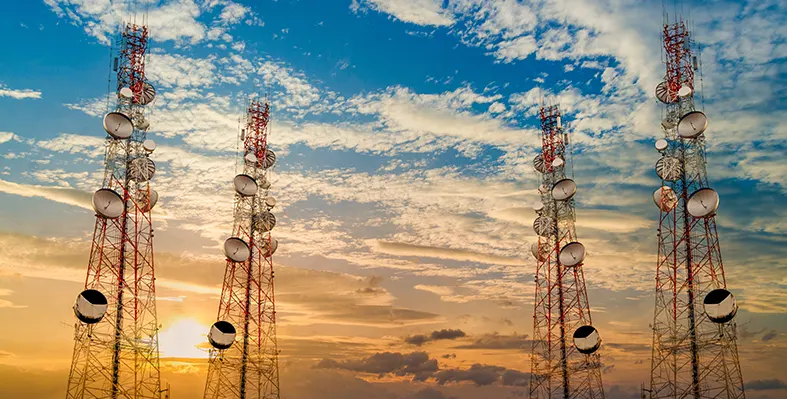 Four_telecom_tower