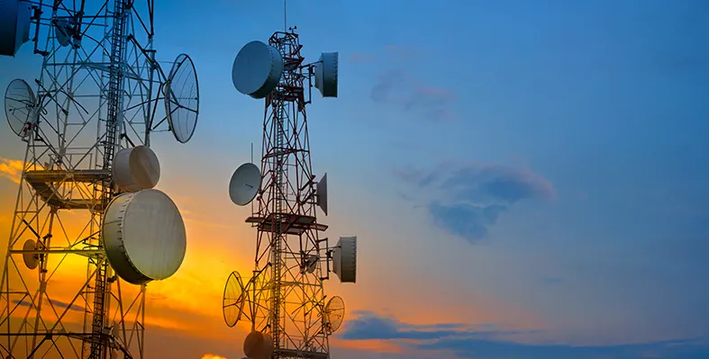 Two_telecom_towers_open_to_sky
