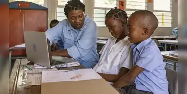 Students_at_school