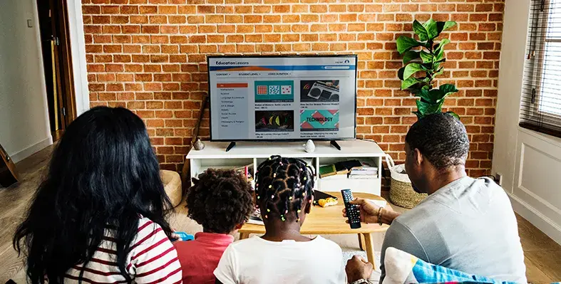 GVA to launch fibre broadband network Family_watching_television