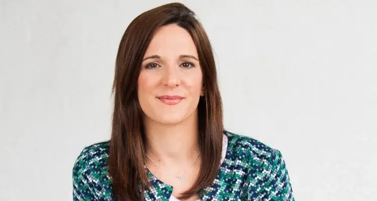 Head shot of Anna Collard 